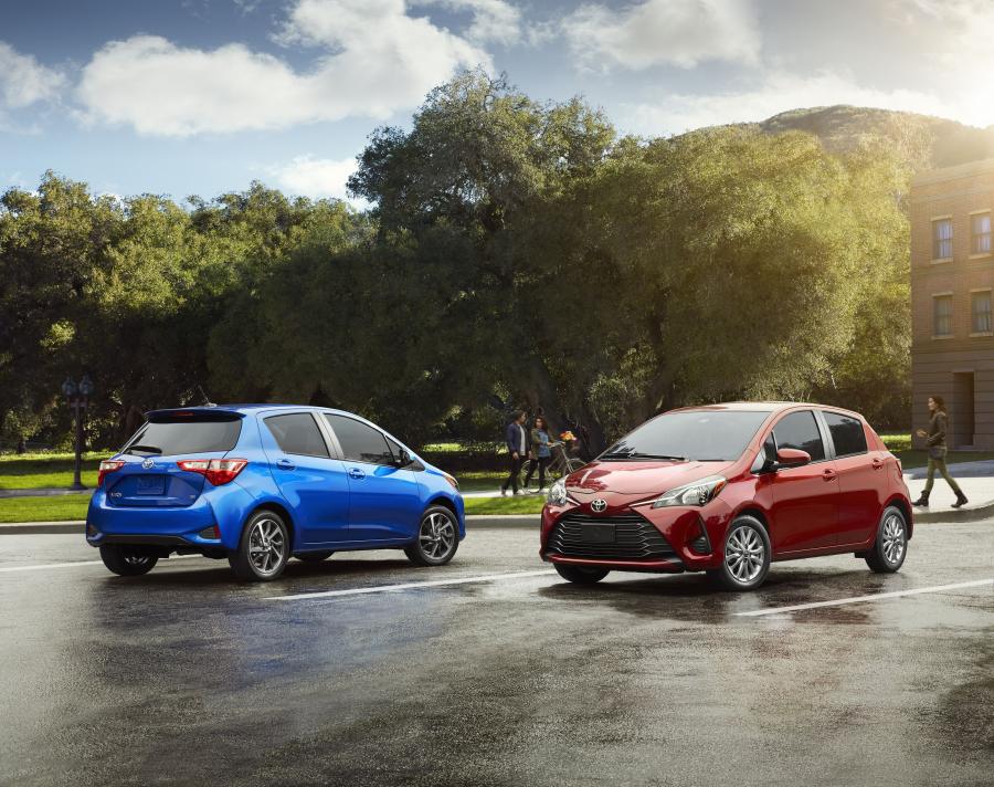  Toyota Yaris SE 2017 года  (NA) (фото 24 из 32)